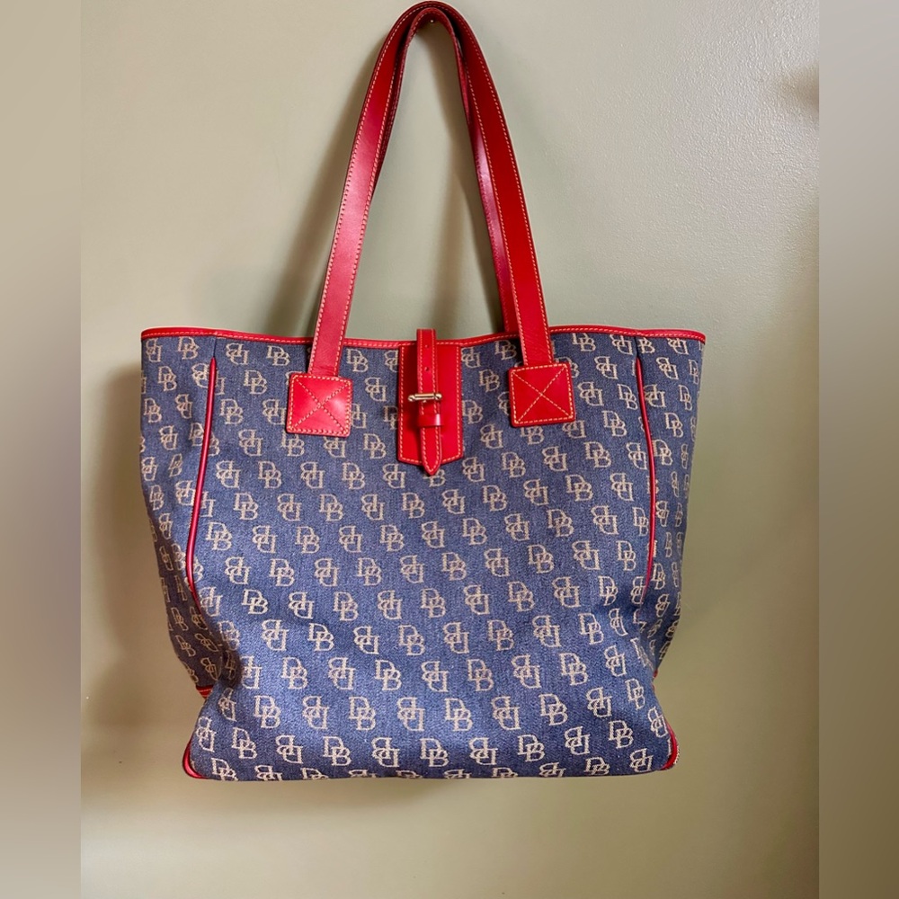 Dooney & Bourke Tote Bag
